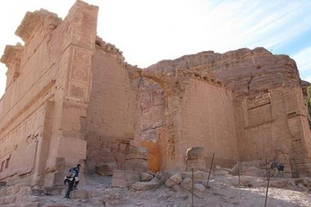 Qasr El Bint a Petra in Giordania