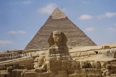 Giza pyramids, travelling to Egypt