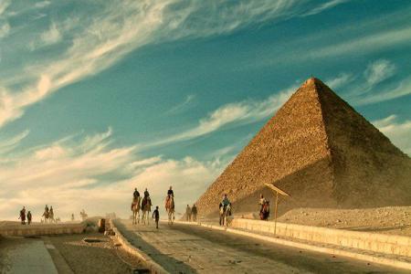 Giza Pyramids, Cairo and Alexandria Tour Package